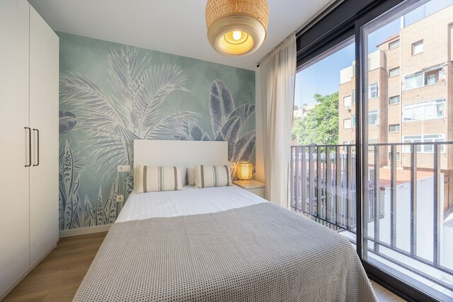 エドモンド バイブス エアポート - イフェマ ハブ