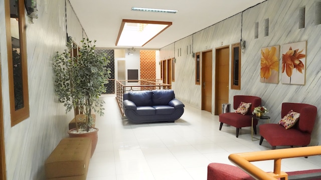 ホテル ティガ エル シャリア カラワン