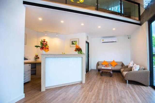 チェンマイ ミッドポイント アクティビティ ホステル