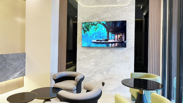 バイブ ホテル アラバン