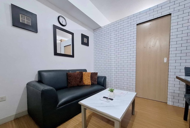 ホーミー 1 ベッドルーム ウィズ バルコニー シティビュー イン グレース レジデンス