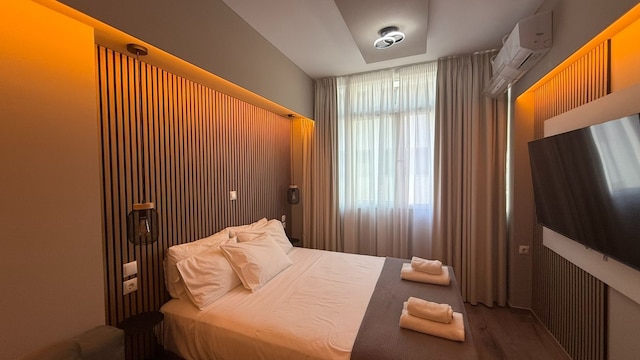 モナスティラキ 303 スーパーホスト ハブ