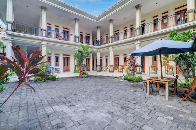 ホテル オ バリ ニア ビーチウォーク ショッピング センター フォーマリー バジェット ドア レギャン イン