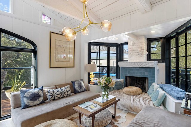 シック LA ハイダウェイ ウィズ ソーキングタブ, ファイヤーピット ラウンジ & トランクィル バックヤード