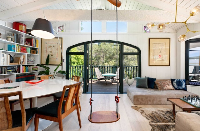 シック LA ハイダウェイ ウィズ ソーキングタブ, ファイヤーピット ラウンジ & トランクィル バックヤード