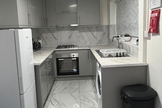 ロッジ - スリープス 10 & フリー パーキング