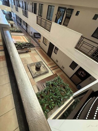 アラバン コンド by Lyre