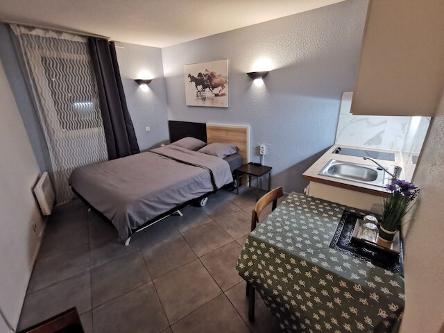 アパート オテル ラ ディフェンス