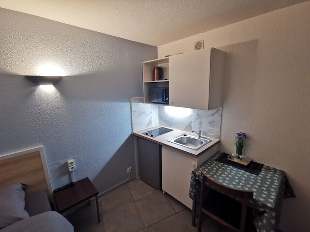 アパート オテル ラ ディフェンス