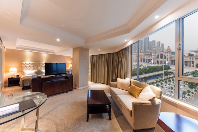 Stay in Wuhan Nearly railway station