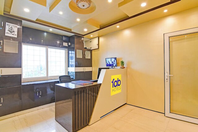 ファブホテル Bn パレス