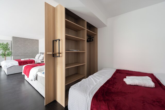 スタイリッシュ アパートメンツ ニア センター