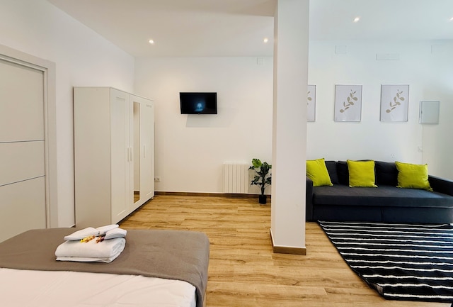 ナファー アパートメンツ I