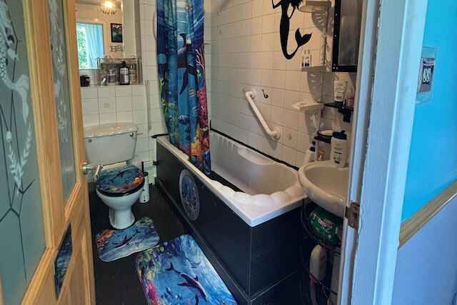 スワロー フィールズ コージー ハウス イン リバプール