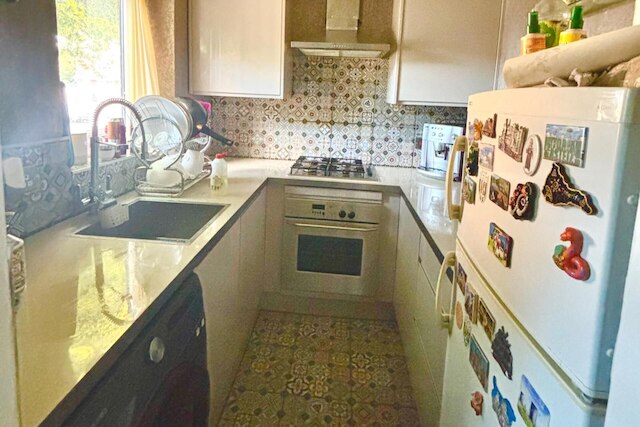 スワロー フィールズ コージー ハウス イン リバプール