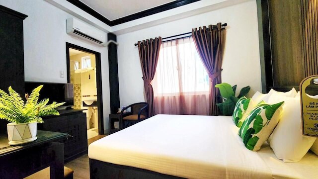 ローザ メイ ホテル