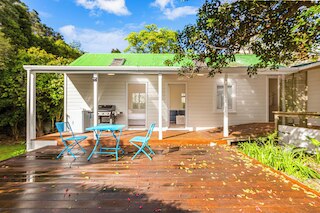 セレーン 2ベッドルーム ホーム ウィズ グリル & ヤード by ゾディアック ステイズ