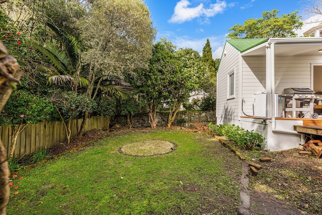 セレーン 2ベッドルーム ホーム ウィズ グリル & ヤード by ゾディアック ステイズ