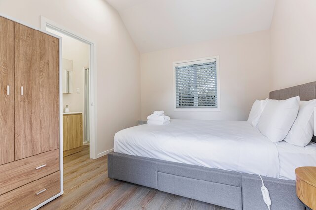 セレーン 2ベッドルーム ホーム ウィズ グリル & ヤード by ゾディアック ステイズ