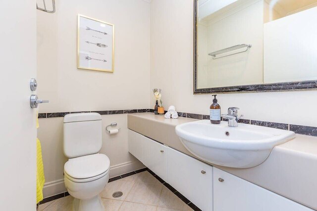 スタイリッシュ 1ベッドルーム ウィズ ラブリー ビューズ, プール+ジム ゾディアック ステイズ