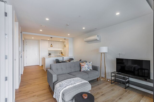 スタイリッシュ アパート+バルコニー+フル アメニティーズ ゾディアック ステイズ