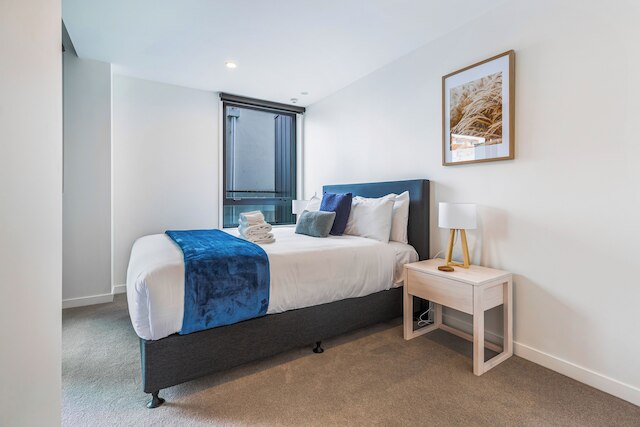 スタイリッシュ アパート+バルコニー+フル アメニティーズ ゾディアック ステイズ