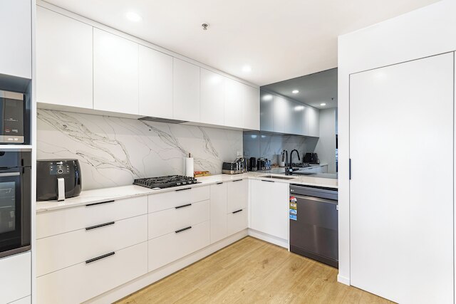 セントラル CBD アパート | バルコニー & スタイル | ゾディアック ステイズ