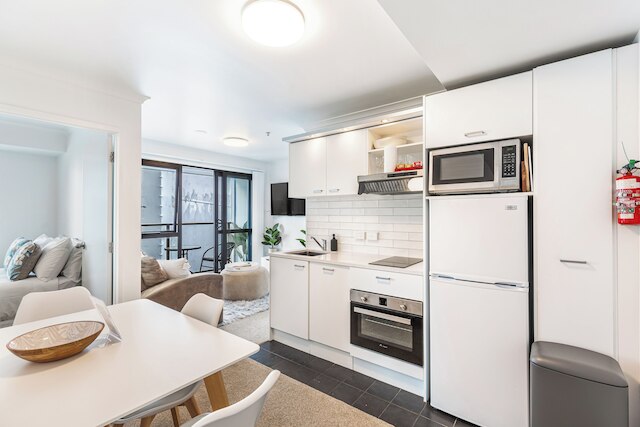 セントラル 3ベッドルーム フル キッチン & アメニティーズ ゾディアック ステイズ