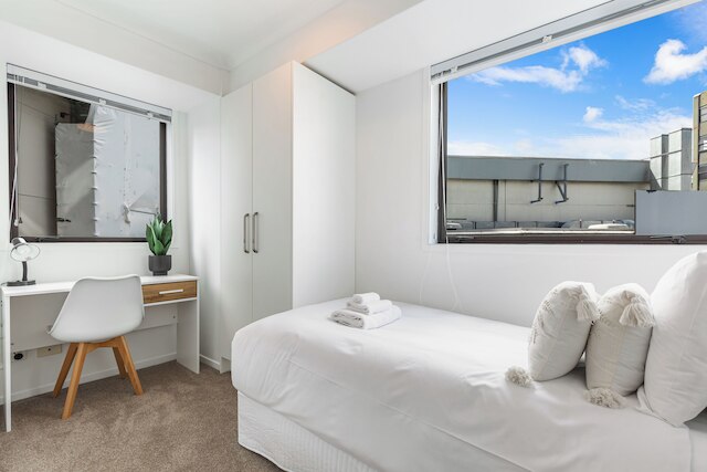 セントラル 3ベッドルーム フル キッチン & アメニティーズ ゾディアック ステイズ