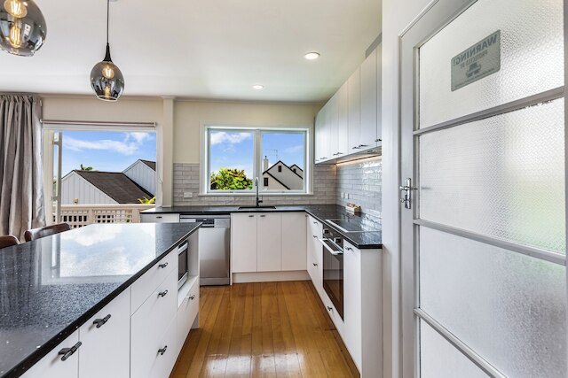 セレーン 2 ベッドルーム ホーム イン メドーバンク by ゾディアック ステイズ