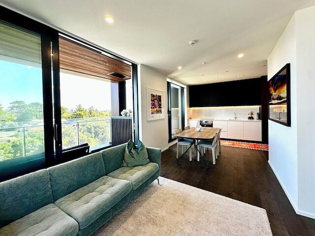 1 ベッドルーム ウィズ バルコニー クローズ トゥ フェリー by ゾディアック ステイズ