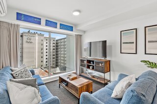 2 ベッドルーム アパートメント ウィズ パーキング イン プライム スポット ゾディアック ステイズ