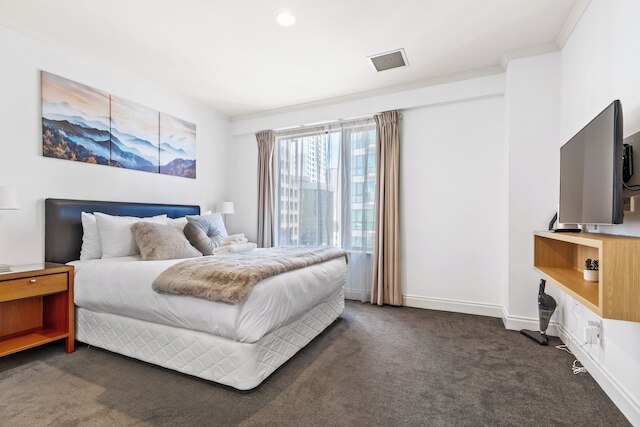 シティ ゲッタウェイ 1 ベッドルーム アパートメント ウィズ プール & ジム I ゾディアック ステイズ