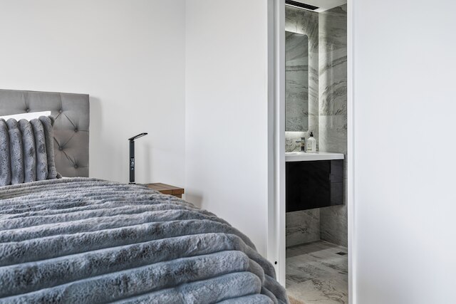 モダン 1 ベッドルーム ウィズ プール / ジム ステップス トゥ ビーチ: ゾディアック ステイズ