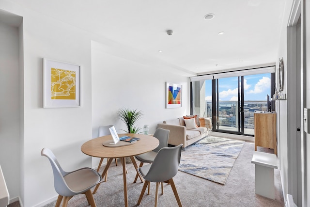 クイーン ストリート ステイ、プール、ジム、タワー ビューズ | ゾディアック ステイズ