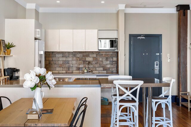 スペーシャス 2 ベッドルーム イン CBD プール ジム パーキング ゾディアック ステイズ