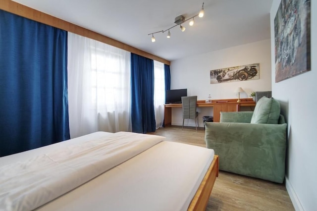 ラインハーツ ガルニ オートモビリア ホテル