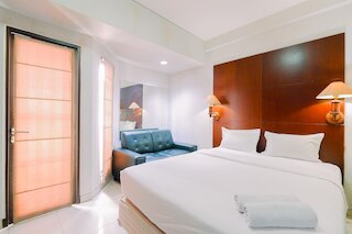 グッド ディール アンド レストフル スタジオ タマンサリ スディルマン アパートメント