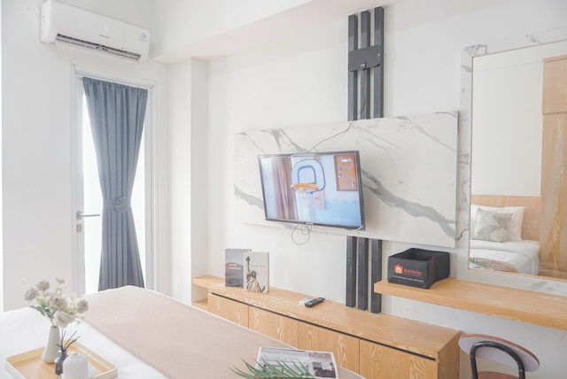 グッド チョイス スタジオ アパートメント タマンサリ マホガニー カラワン