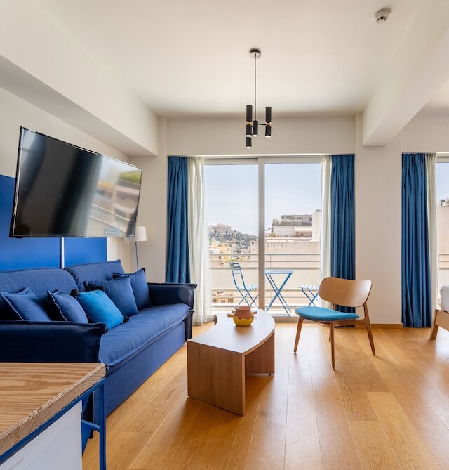 イエロースクエア アテネ