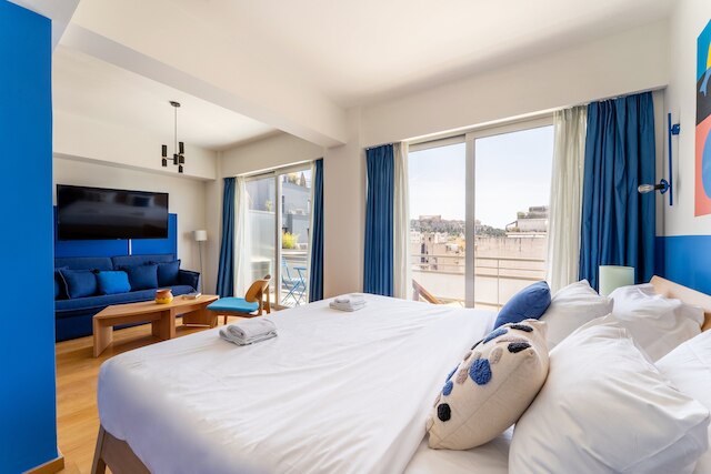 イエロースクエア アテネ