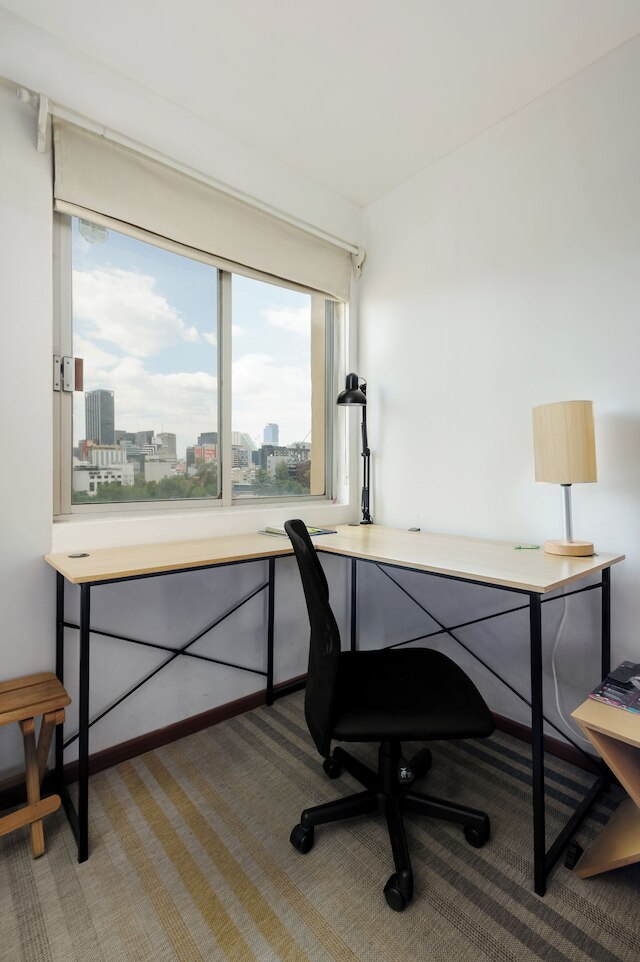 ローカル チャーム & コージー デザイン