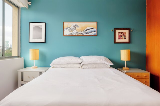 ローカル チャーム & コージー デザイン