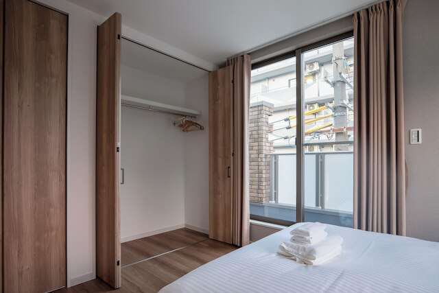 岸里玉出 Maison Le Jaune 玉子