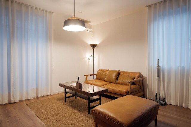 岸里玉出 Maison Le Jaune 玉子