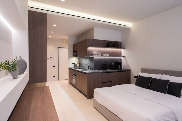 コロナキ ラグジュアリー スタジオ