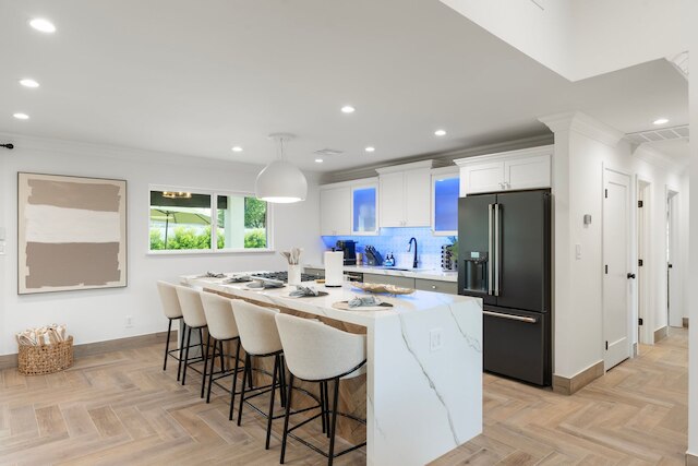 NEW ザ ヘンズリー オン ハベル デザイナー オアシス ウィズ プール