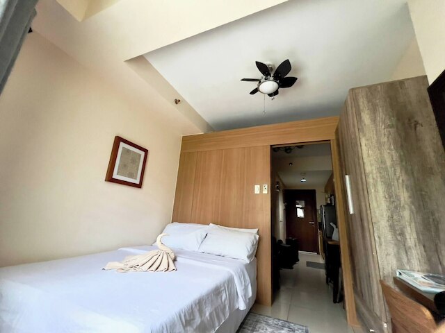 アーバン リトリート アット シェル レジデンシズ ウィズ ネットフリックス 300mbps WiFi