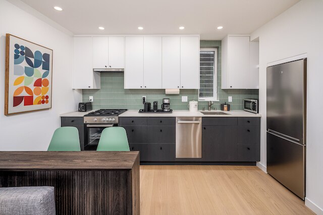 シークレット ハイダウェイ - ニュー カスタム ビルト ホーム