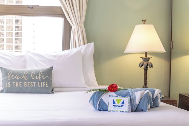 ワイキキ バニアン コンド ウィズ キングベッド & パーキング, ニア ビーチ